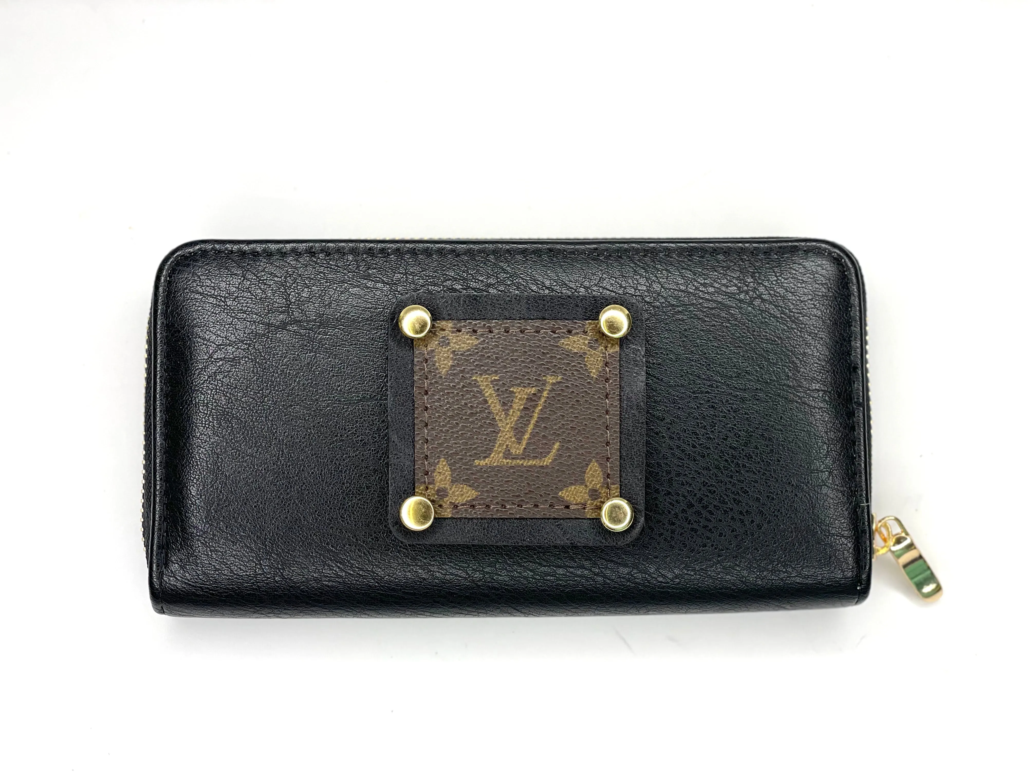 Single Wallet in Black(black patch, gold hardware)